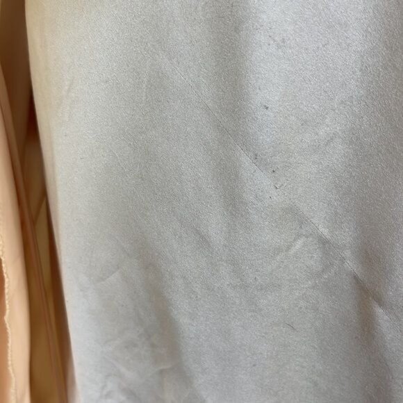 NATORI Satin Plunge Cross Back Slip Embroidered Robe Set - Picture 8 of 11